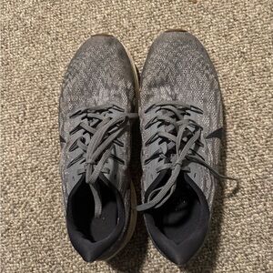 Nike Men's Gray Running Shoes